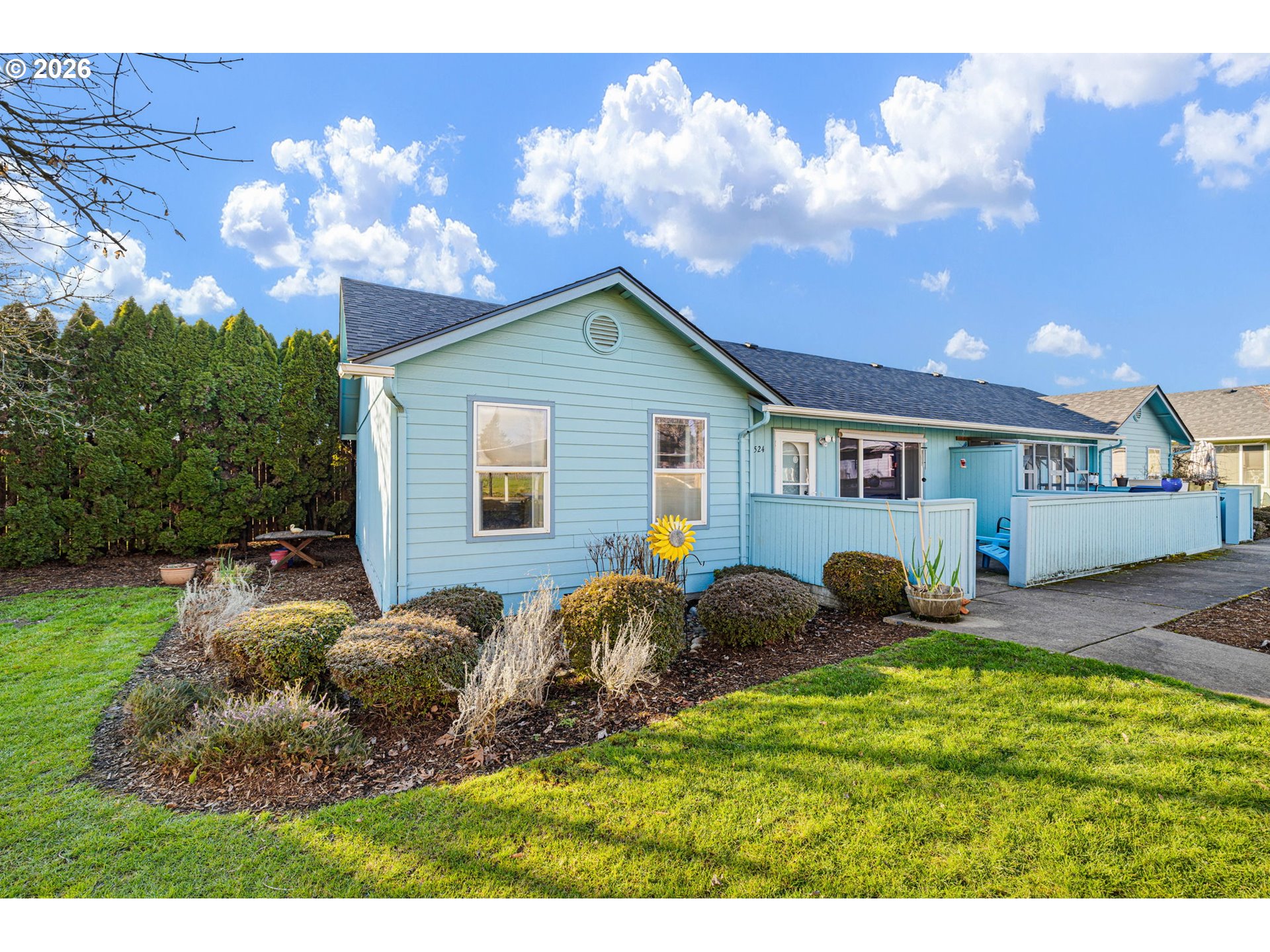 5524 E Street Springfield, OR 97478 - Photo 3 of 21