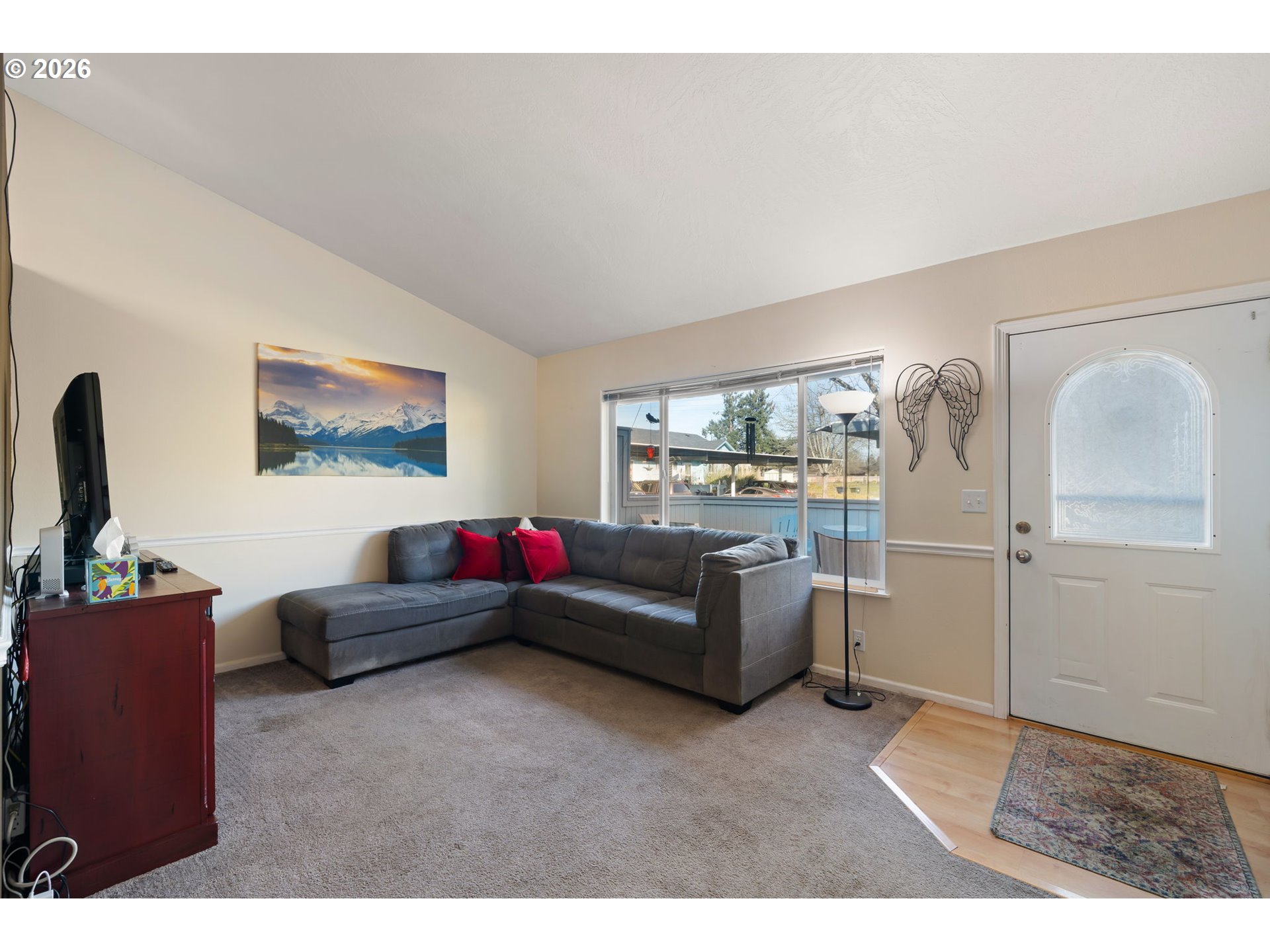 5524 E Street Springfield, OR 97478 - Photo 5 of 21