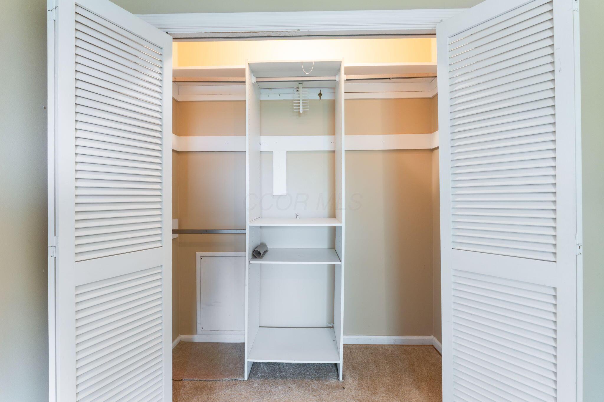 1631 Roxbury Road, Unit D2 Columbus, OH 43212 - Photo 20 of 37 1631 Roxbury (Interior)-36
