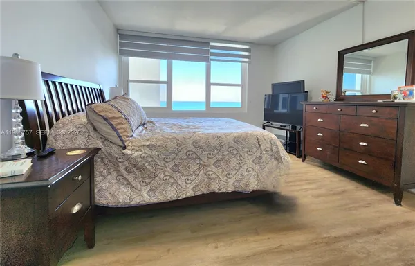 $4,000 | 3505 South Ocean Drive, Unit 1020, Hollywood, FL 33019