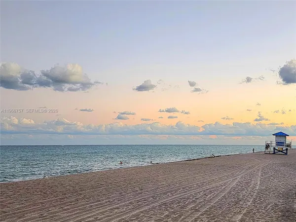 $4,000 | 3505 South Ocean Drive, Unit 1020, Hollywood, FL 33019