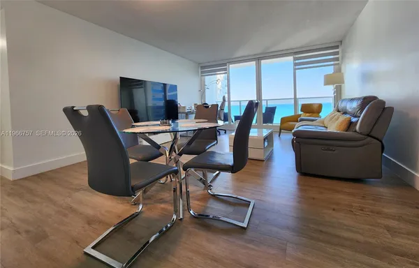 $4,000 | 3505 South Ocean Drive, Unit 1020, Hollywood, FL 33019
