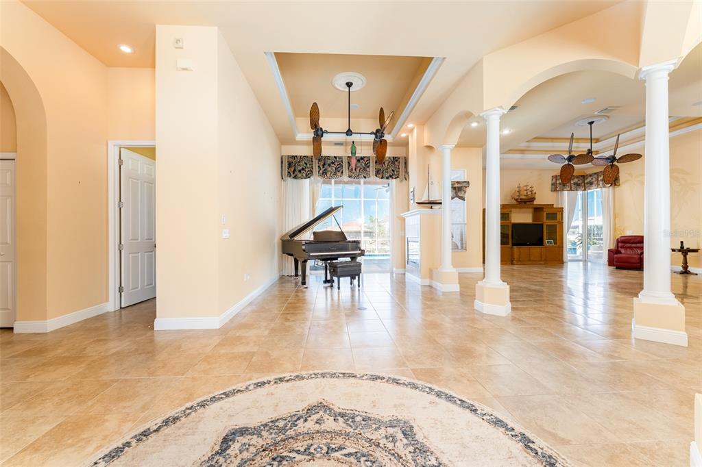 825 Birdie Way Apollo Beach, FL 33572 - Photo 14 of 71