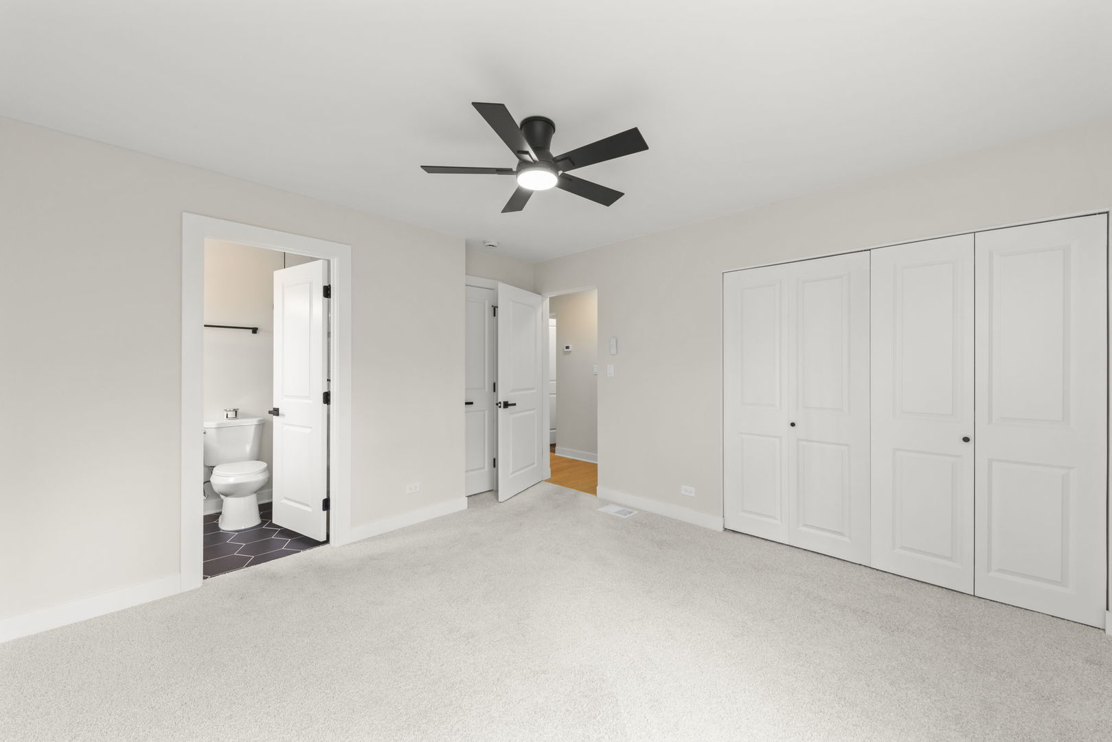 1984 Sunset Road Highland Park, IL 60035 - Photo 10 of 29 Gallery Image 10