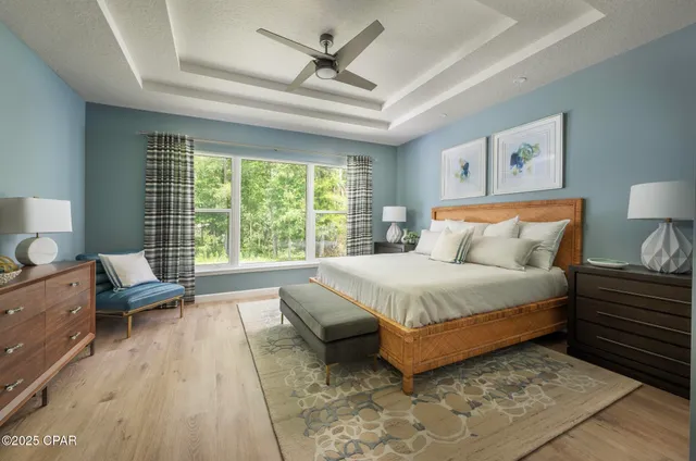 $975,400 | 300 Rue Esplanade, Lynn Haven, FL 32444