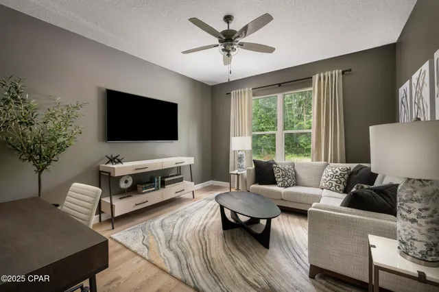 $975,400 | 300 Rue Esplanade, Lynn Haven, FL 32444