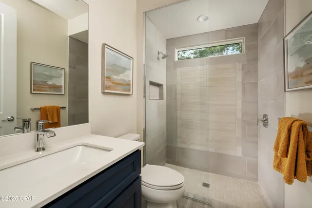 $975,400 | 300 Rue Esplanade, Lynn Haven, FL 32444