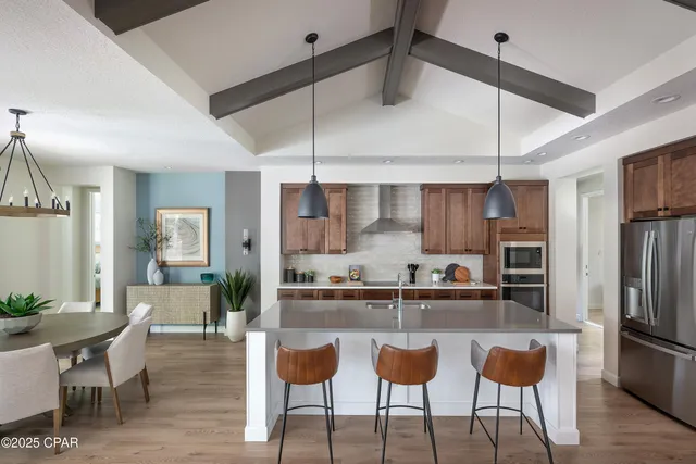 $975,400 | 300 Rue Esplanade, Lynn Haven, FL 32444