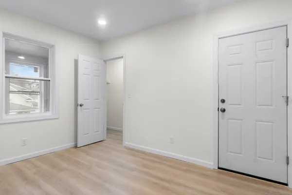 $1,800 | 3 James Street, Unit 2, Meriden, CT 06451