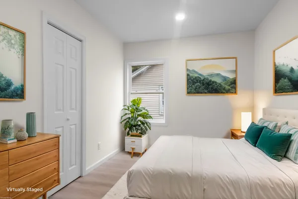 $1,800 | 3 James Street, Unit 2, Meriden, CT 06451