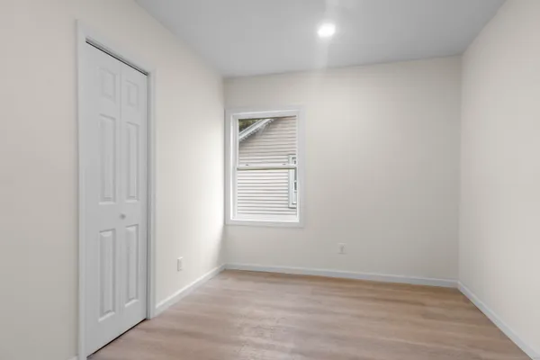 $1,800 | 3 James Street, Unit 2, Meriden, CT 06451