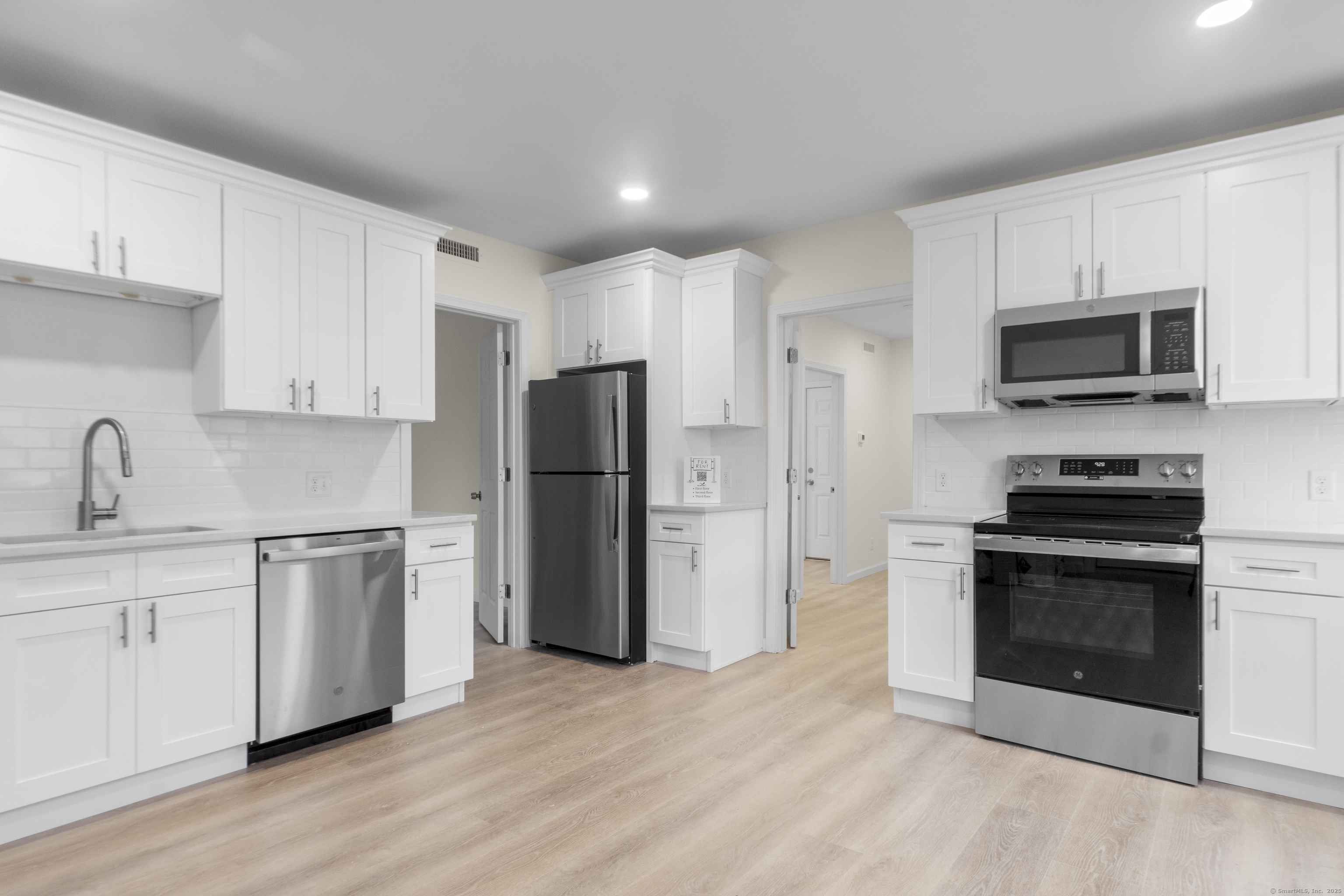 3 James Street, Unit 2 Meriden, CT 06451 - Photo 3 of 22