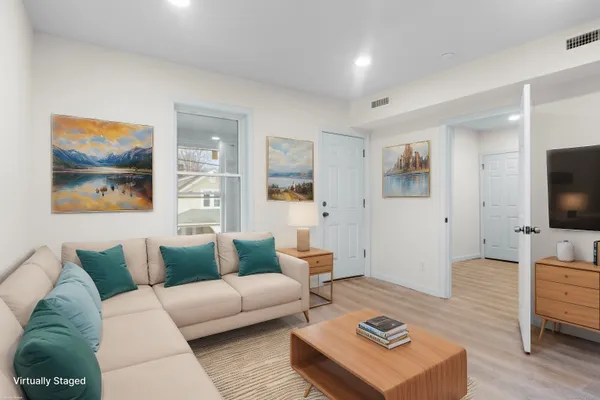 $1,800 | 3 James Street, Unit 2, Meriden, CT 06451