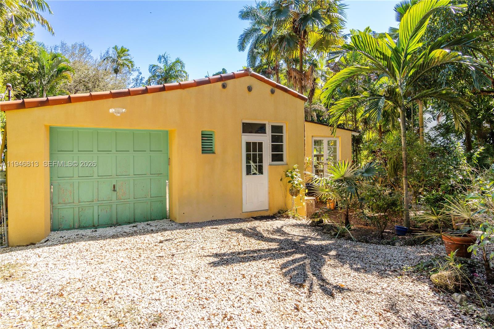 3835 Utopia Court Miami, FL 33133 - Photo 25 of 38