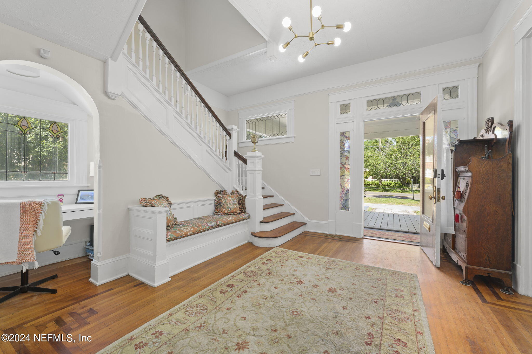 2772 Riverside Avenue Jacksonville, FL 32205 - Photo 5 of 30 Foyer with Nook