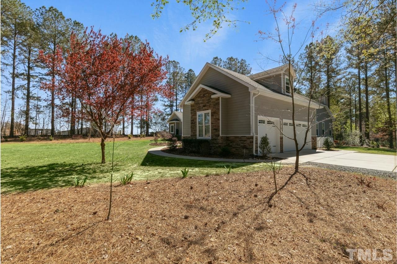 1051 Grace Road Benson, NC 27504 - Photo 4 of 56 Gallery Image 4