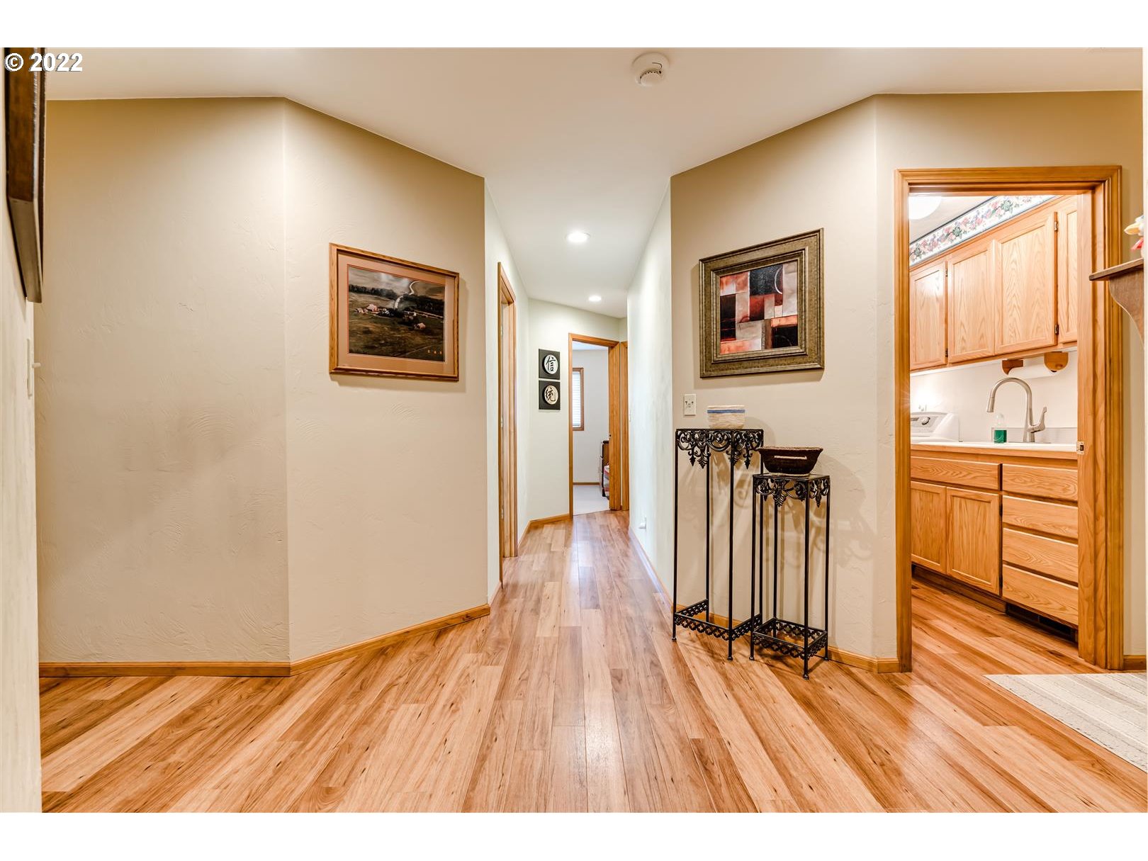 834 Raintree Way Springfield, OR 97477 - Photo 17 of 28 a view of a livingroom with wooden floor