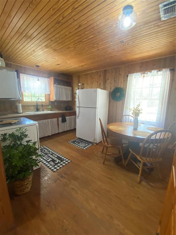 20702 Farm To Market Rd 1094  