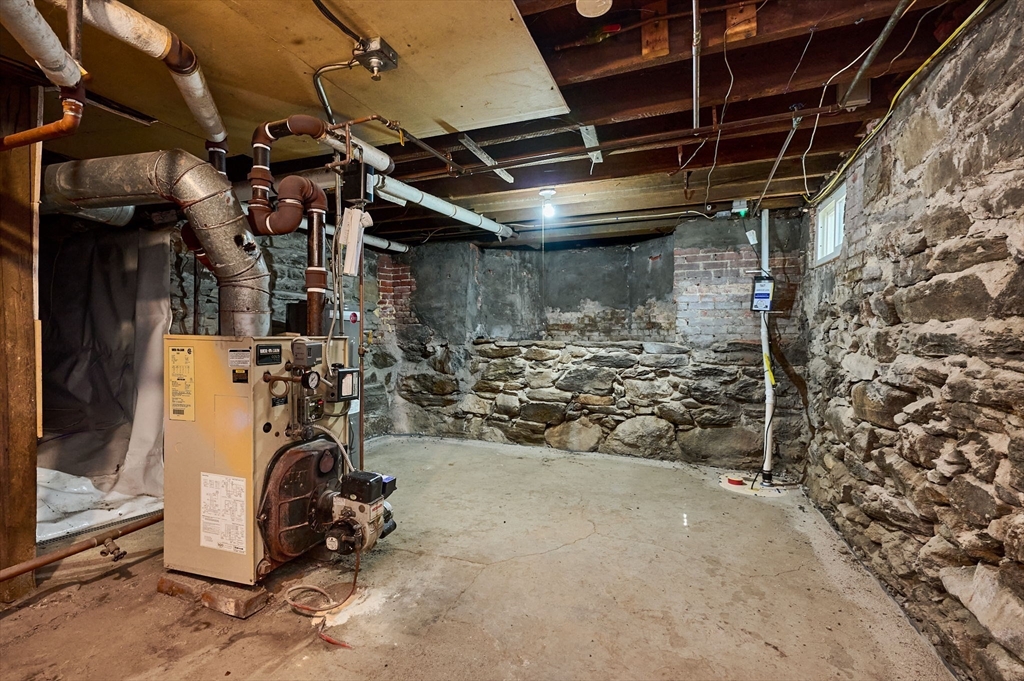 2 Pleasant Street Huntington, MA 01050 - Photo 23 of 36