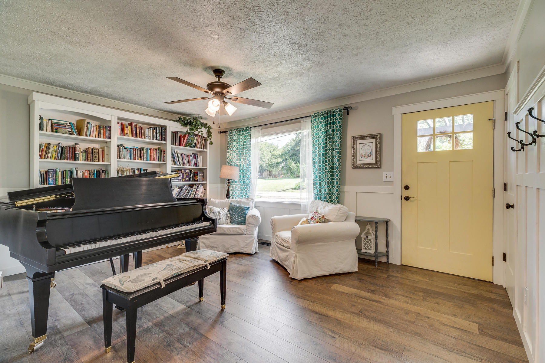 2386 Rock Springs Road Kingsport, TN 37664 - Photo 4 of 45 005