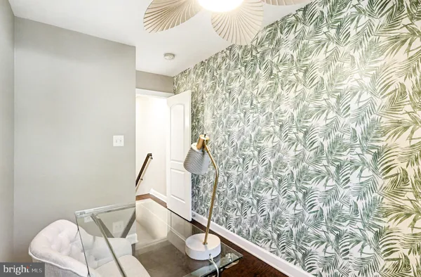 a view of entryway with livingroom and furniture