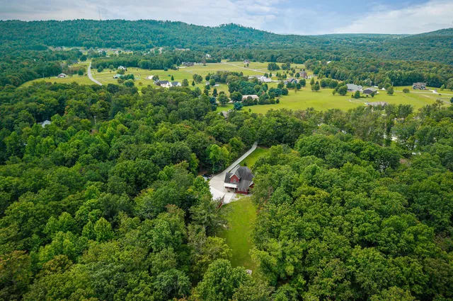 $989,900 | 1080 Brotherton Drive, Cookeville, TN 38506