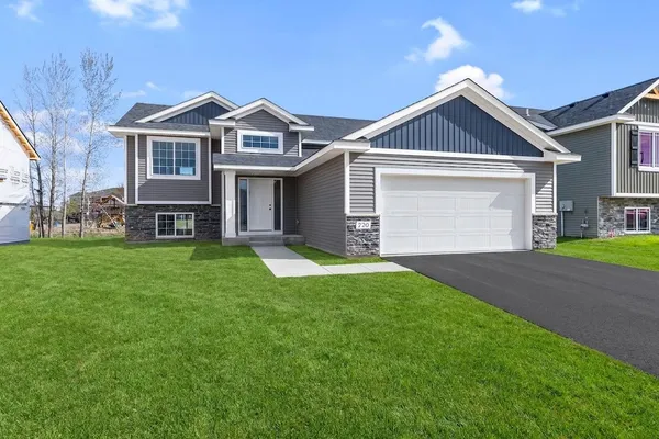 $379,900 | 720 Margaret Lane Northeast, Isanti, MN 55040