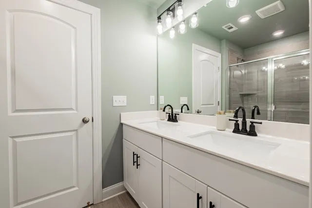 $345,000 | 2007 Chaucer Court, Lebanon, TN 37087