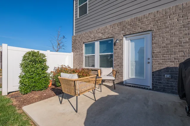 $345,000 | 2007 Chaucer Court, Lebanon, TN 37087