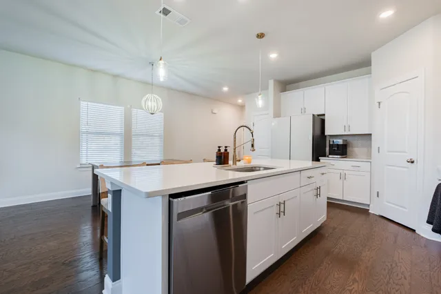 $345,000 | 2007 Chaucer Court, Lebanon, TN 37087