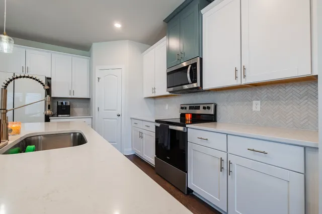 $345,000 | 2007 Chaucer Court, Lebanon, TN 37087