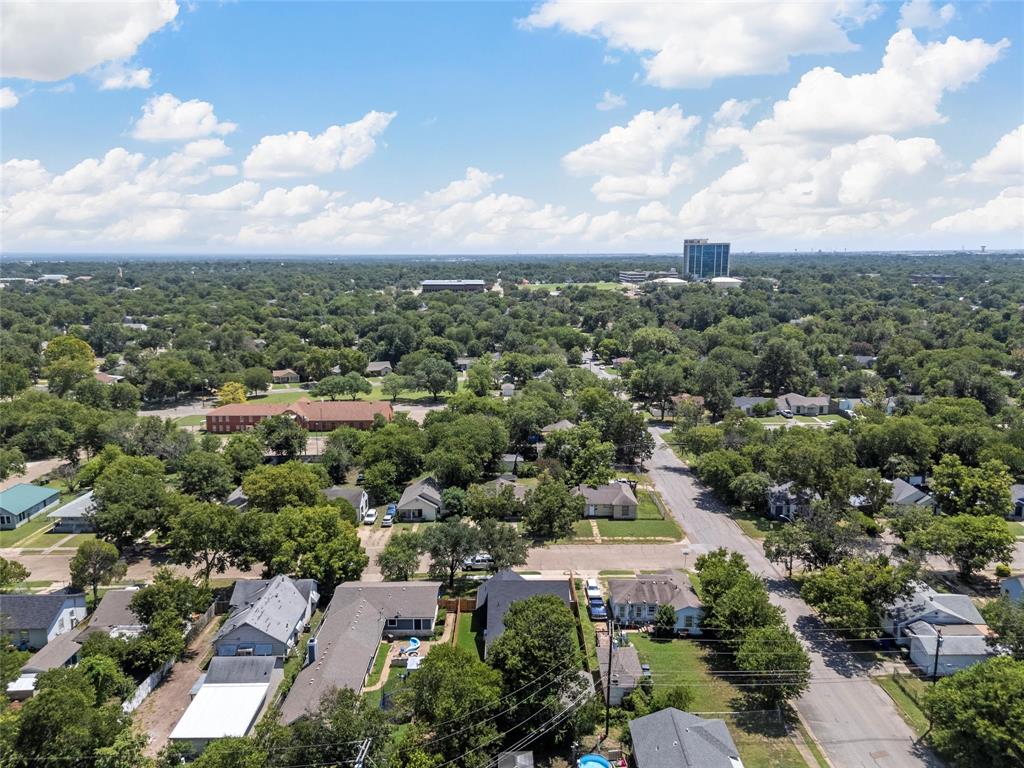 2923 Reuter Avenue Waco, TX 76708 - Photo 33 of 34 an aerial view of a city