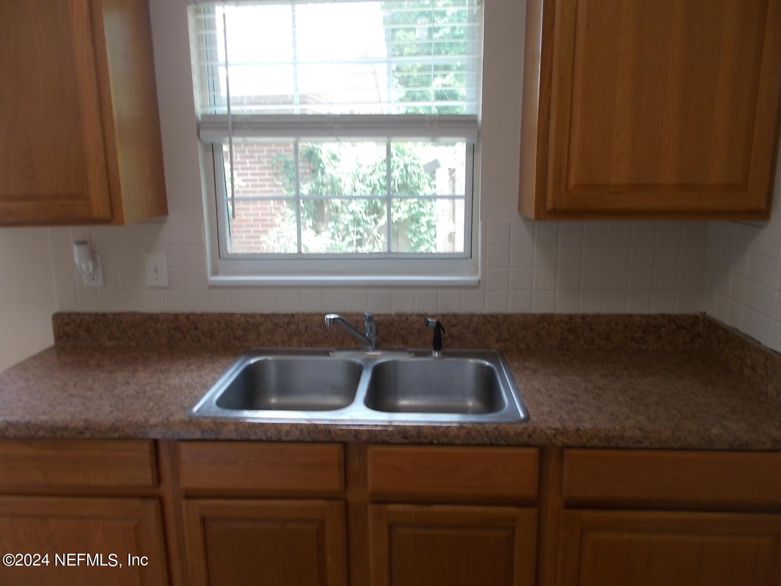 5730 Cruz Road Jacksonville, FL 32207 - Photo 7 of 17 Kitchen Sink