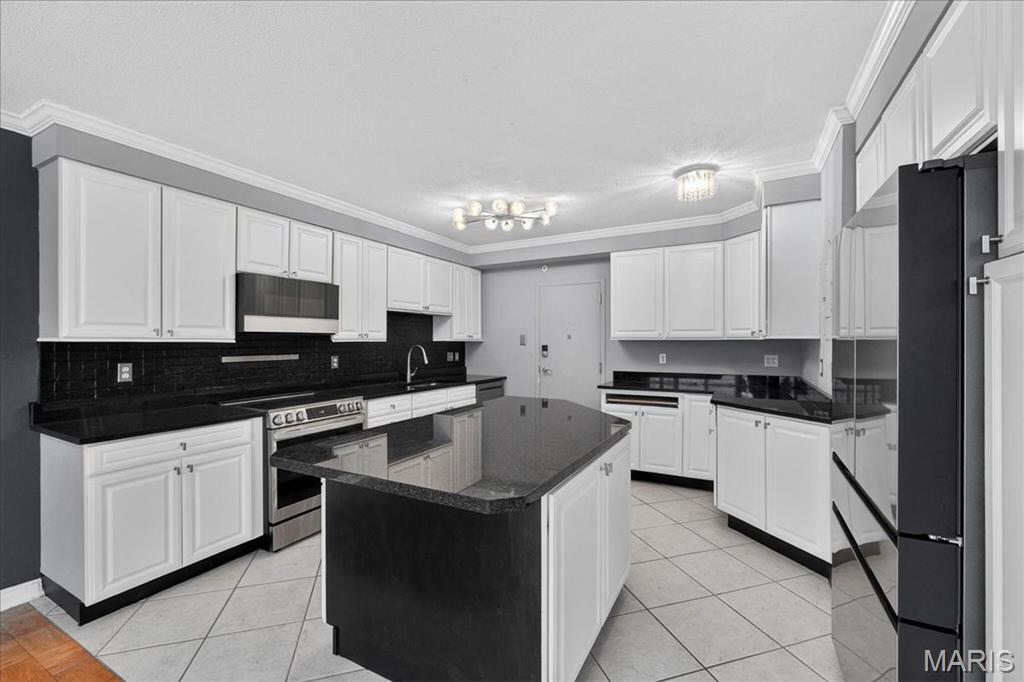 900 South Hanley Road, Unit 7E St. Louis, MO 63105 - Photo 15 of 42