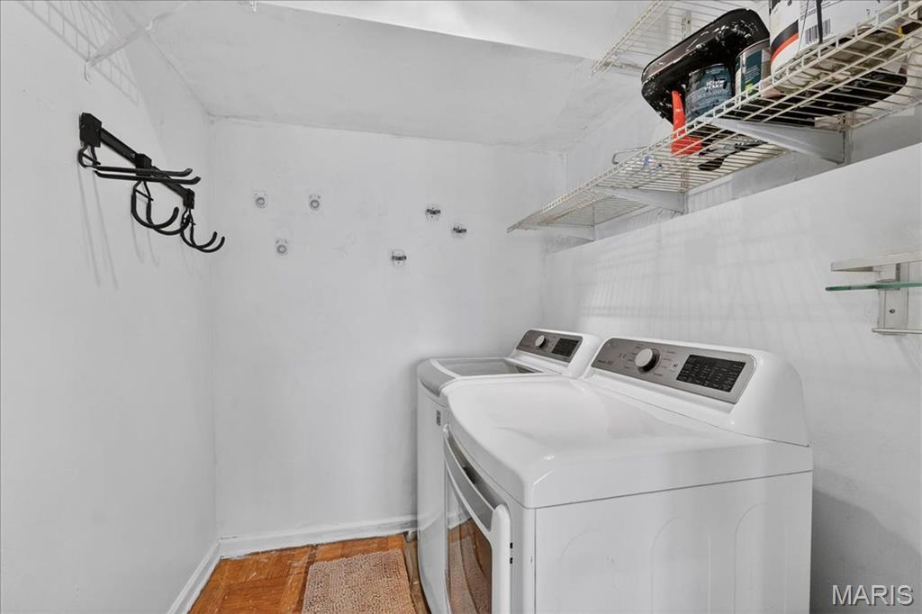 900 South Hanley Road, Unit 7E St. Louis, MO 63105 - Photo 18 of 42