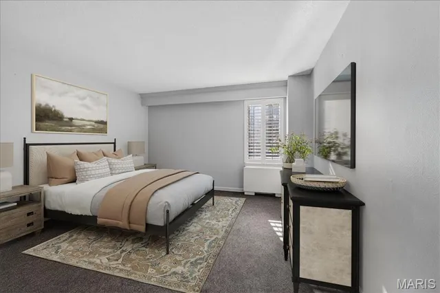 $242,000 | 900 South Hanley Road, Unit 7E, Clayton, MO 63105