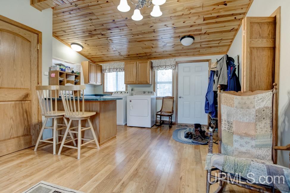 14281 Evergreen Road Rock, MI 49880 - Photo 23 of 78