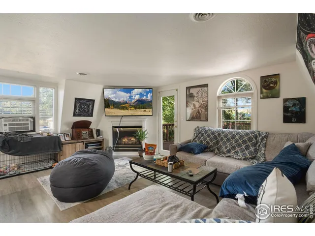 $895,000 | 643 West 10th Street, Loveland, CO 80537