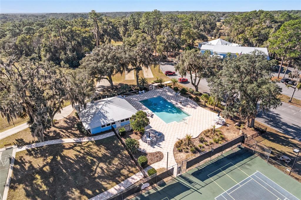 19231 Southwest 97th Street Dunnellon, FL 34432 - Photo 21 of 31 a view of outdoor space and yard