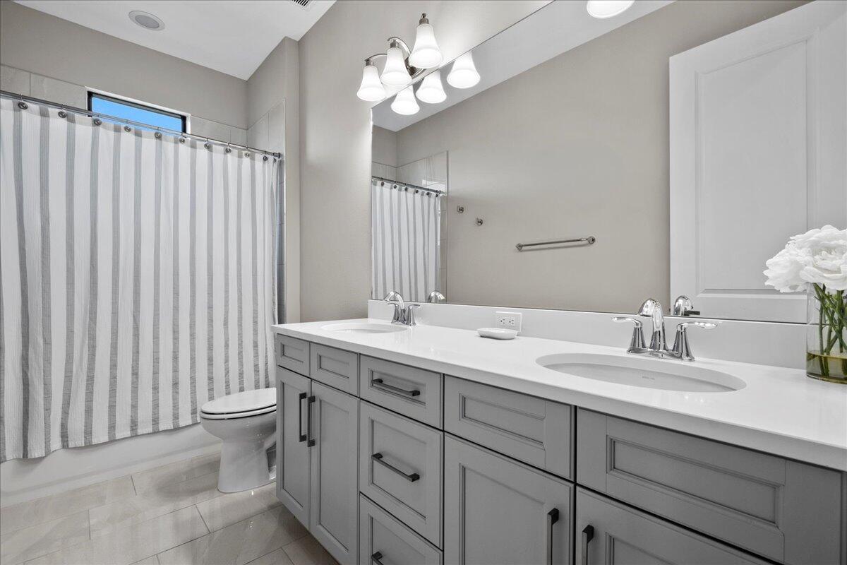 13121 Alton Road Palm Beach Gardens, FL 33418 - Photo 27 of 45 Bath 2