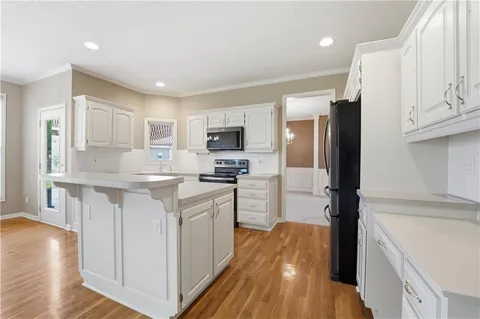 $549,950 | 8224 West 123rd Street, Overland Park, KS 66213