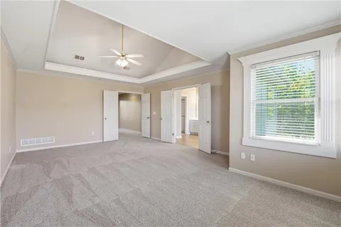 $549,950 | 8224 West 123rd Street, Overland Park, KS 66213