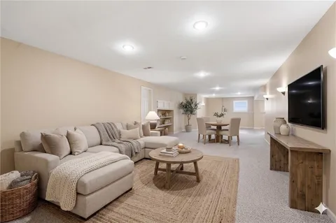 $549,950 | 8224 West 123rd Street, Overland Park, KS 66213