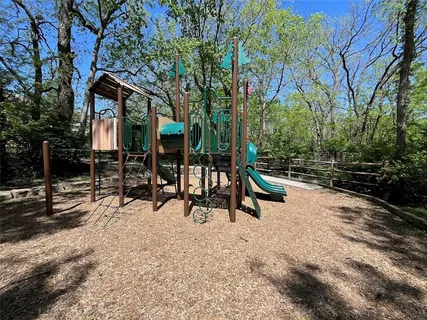 $549,950 | 8224 West 123rd Street, Overland Park, KS 66213