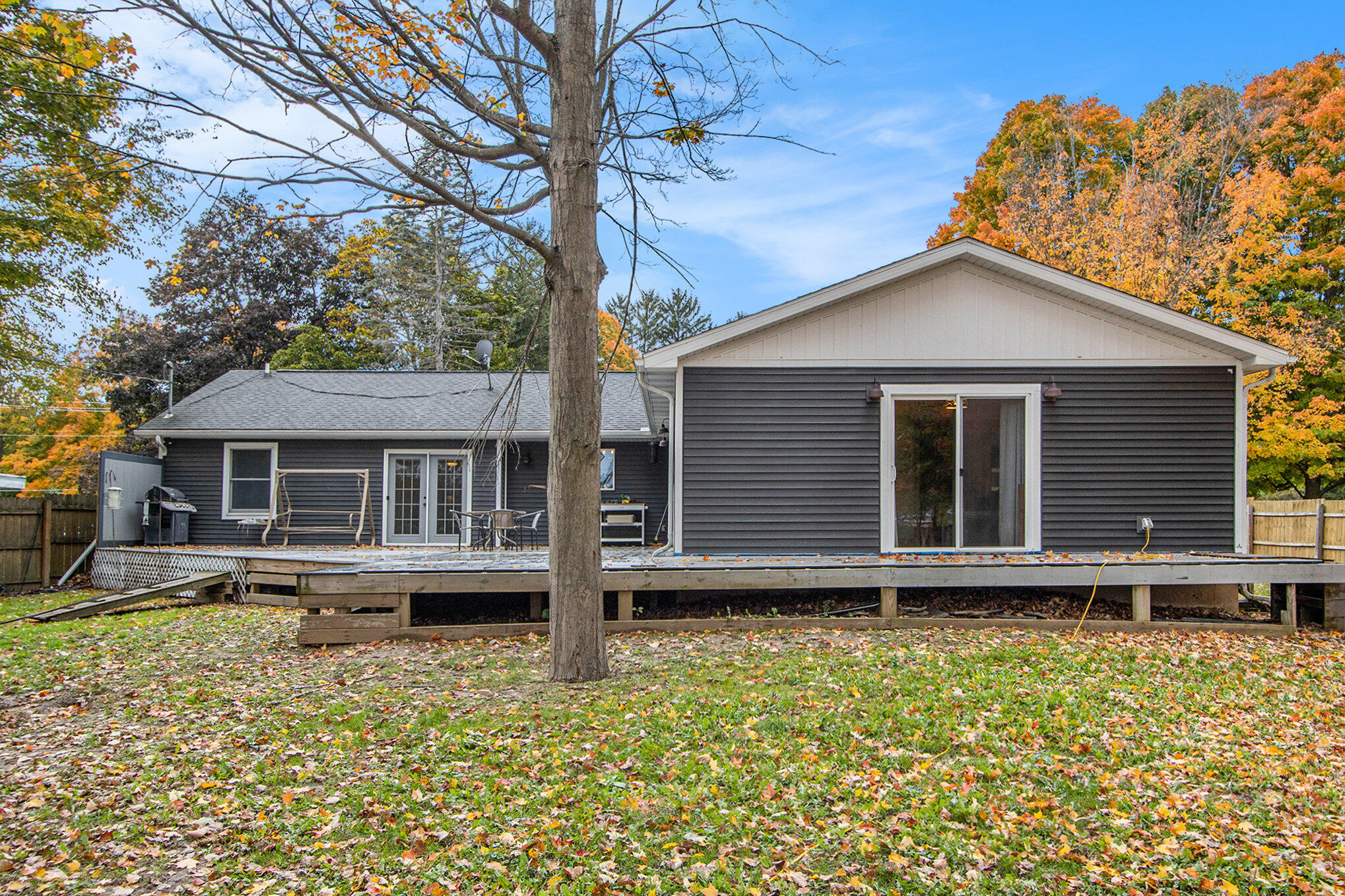 12359 South Sprinkle Road Vicksburg, MI 49097 - Photo 5 of 27 025_file_898