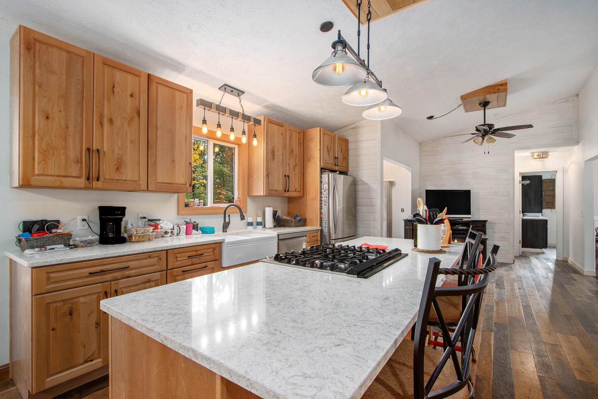 12359 South Sprinkle Road Vicksburg, MI 49097 - Photo 6 of 27 007_file_657
