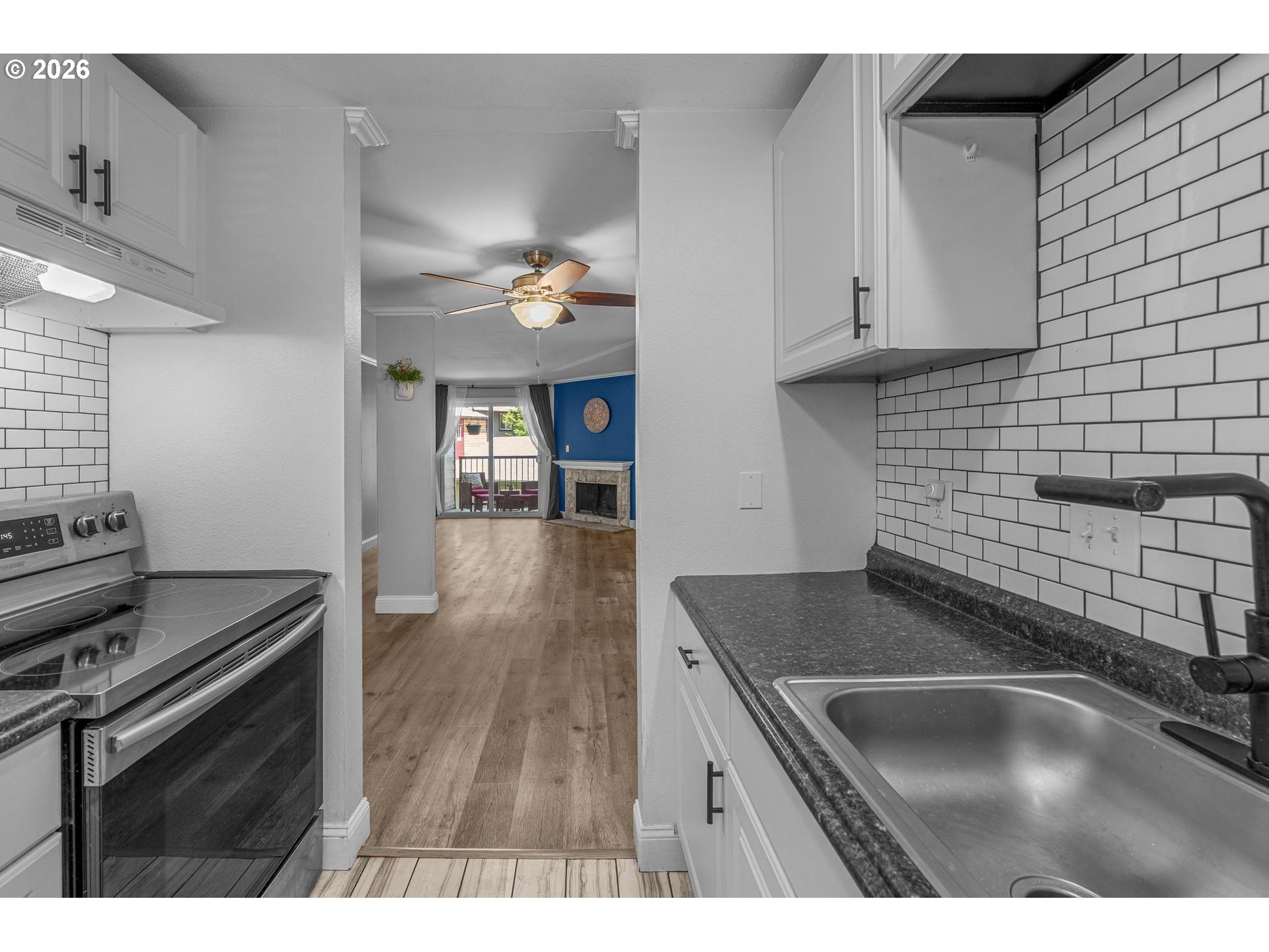 12638 Northwest Barnes Road, Unit 11 Portland, OR 97229 - Photo 13 of 43