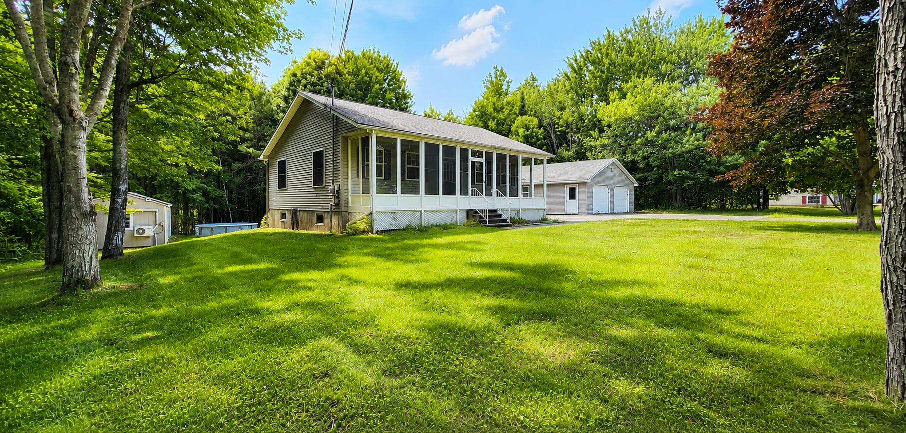 81 10 Road Bradley, ME 04411 - Photo 31 of 32 House