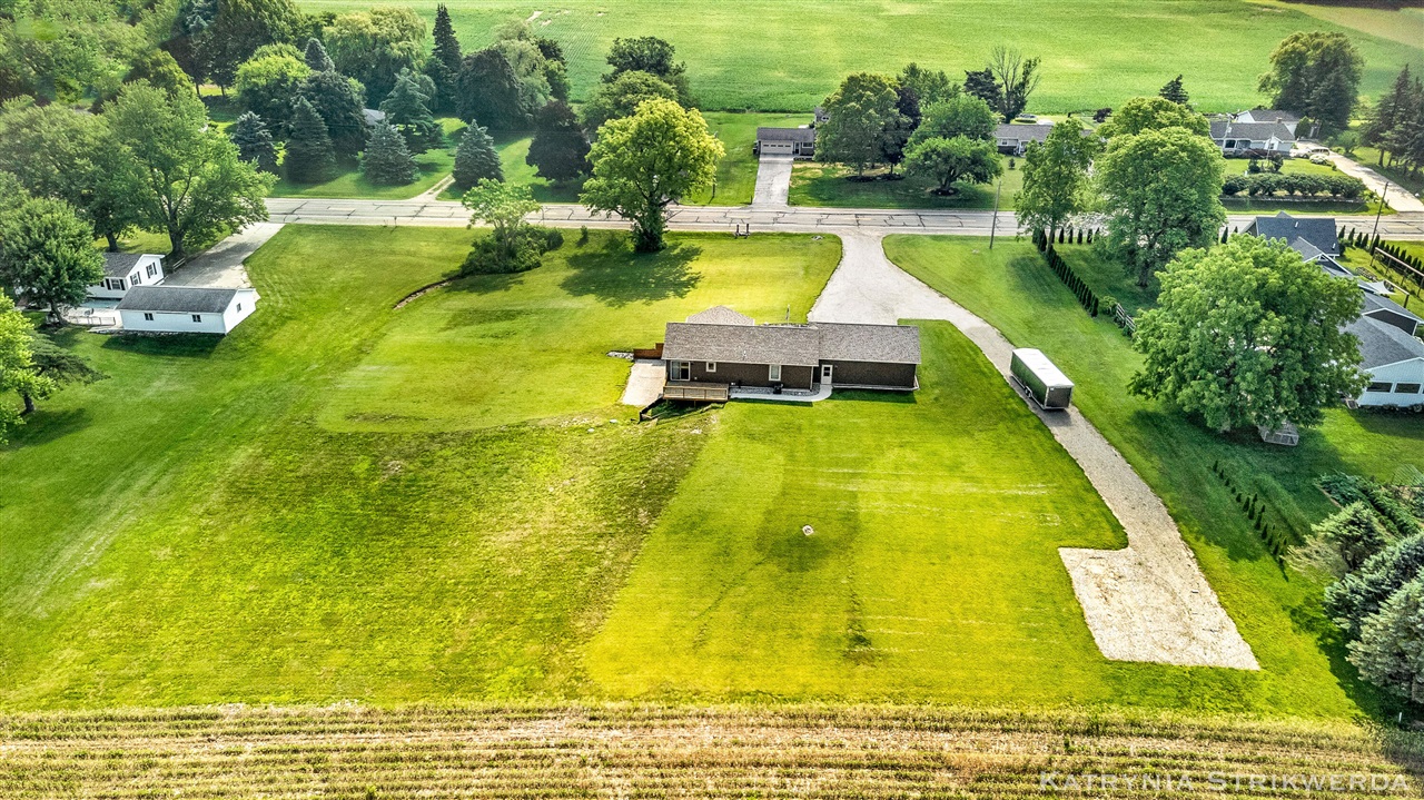 2256 South Cochran Road Charlotte, MI 48813 - Photo 72 of 77