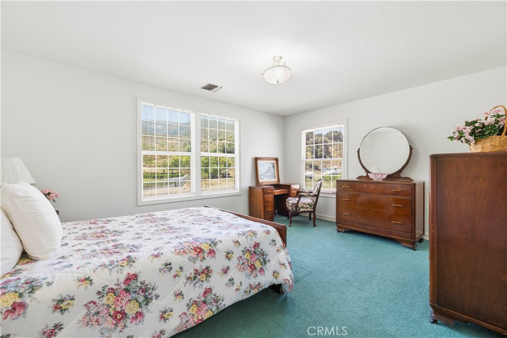 25707 Pacy Street Newhall, CA 91321 - Photo 43 of 62 bedroom #3